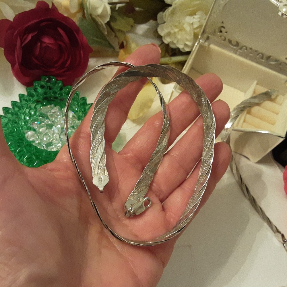 VINTAGE 925 SOLID STERLING TRIPLE BRAID HERRINGBONE SET, 26 GRAMS - Picture 5 of 16